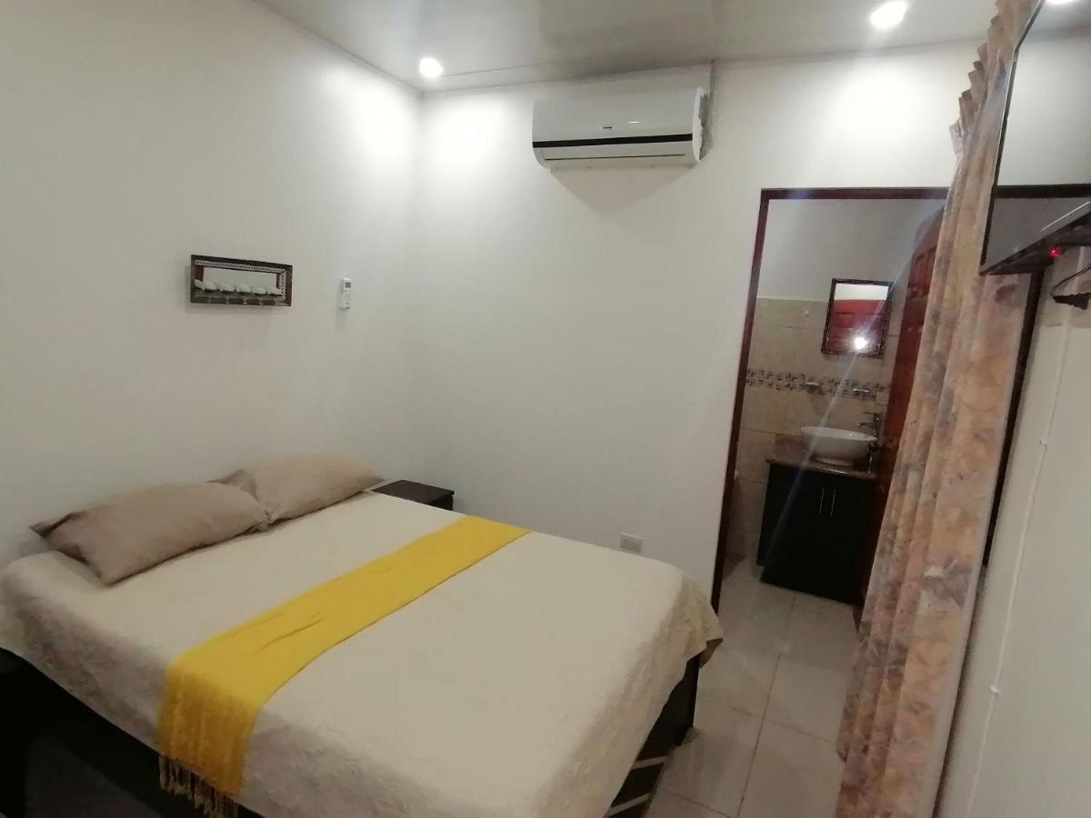 Aptos Casa Caribe, Habitaciones Privadas En Aptos Compartidos & Aptos Completos Con Auto Entrada Puerto Limon Ngoại thất bức ảnh