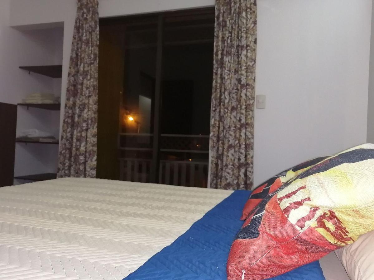 Aptos Casa Caribe, Habitaciones Privadas En Aptos Compartidos & Aptos Completos Con Auto Entrada Puerto Limon Ngoại thất bức ảnh