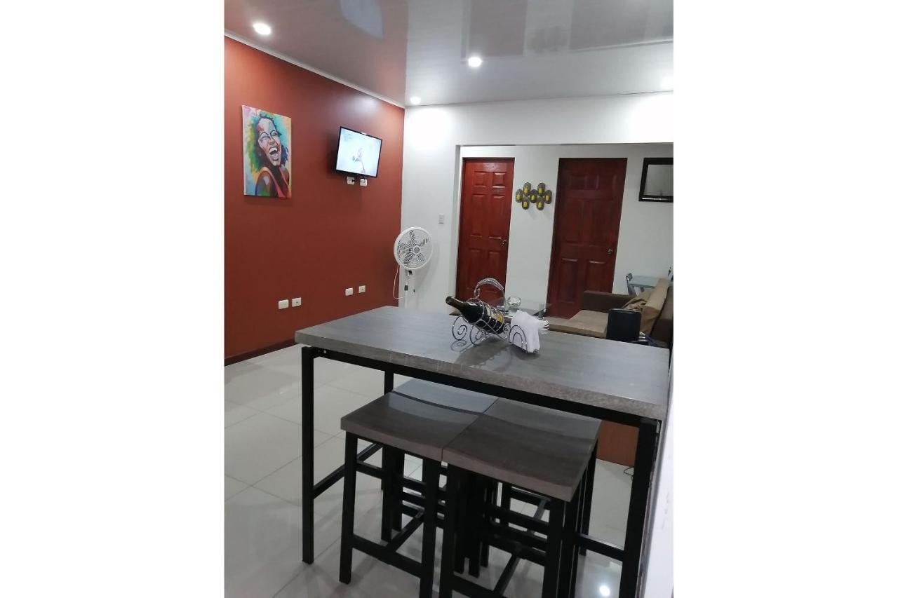 Aptos Casa Caribe, Habitaciones Privadas En Aptos Compartidos & Aptos Completos Con Auto Entrada Puerto Limon Ngoại thất bức ảnh